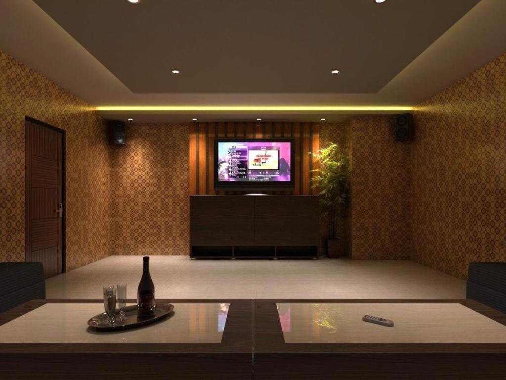 Win Grand Hotel Bekasi Esterno foto